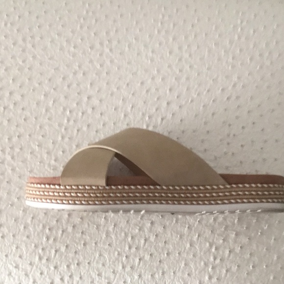 Sandals - Picture 4 of 4